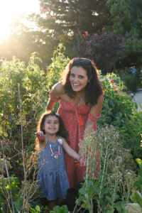 Carolina Lobo with daughter